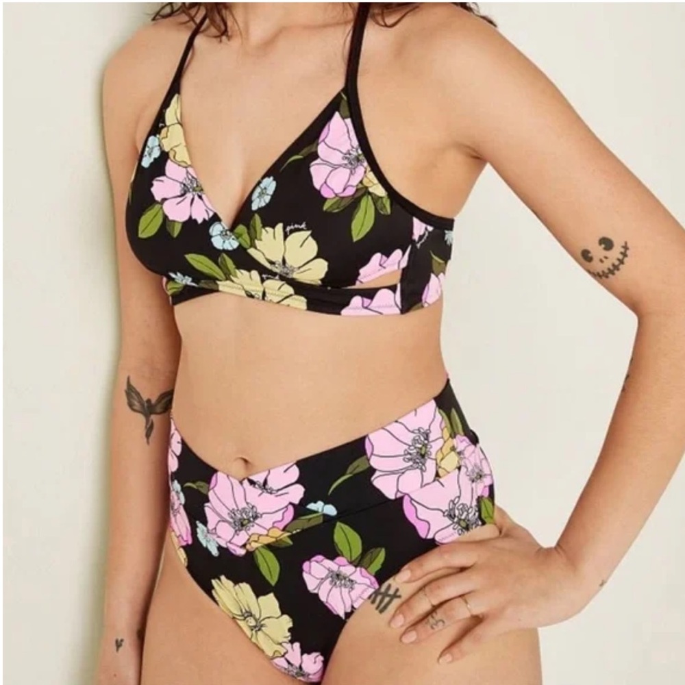 PINK Victoria's Secret Black Floral Bikini